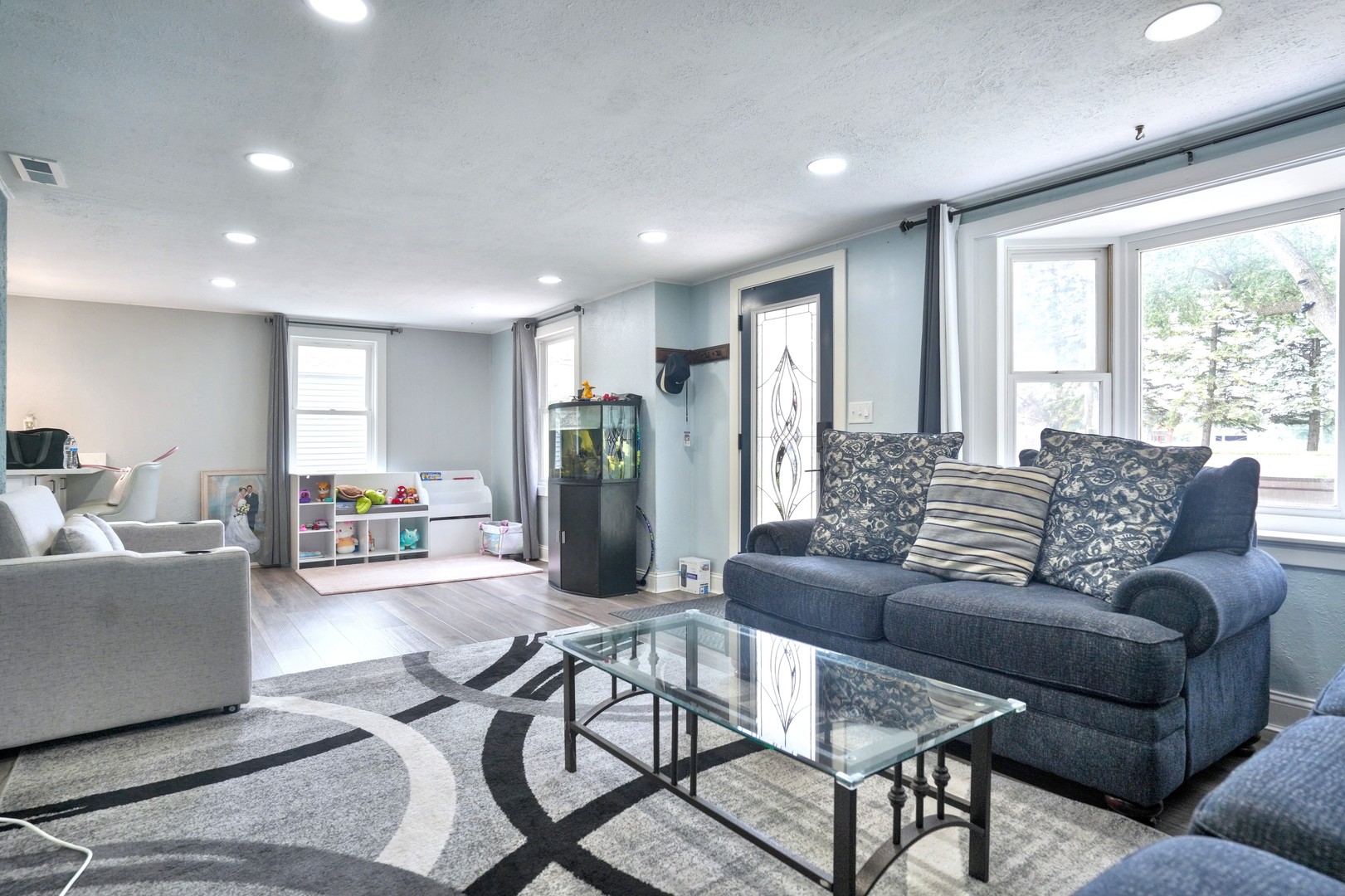 1216 Douglas Avenue, Montgomery, IL 60538