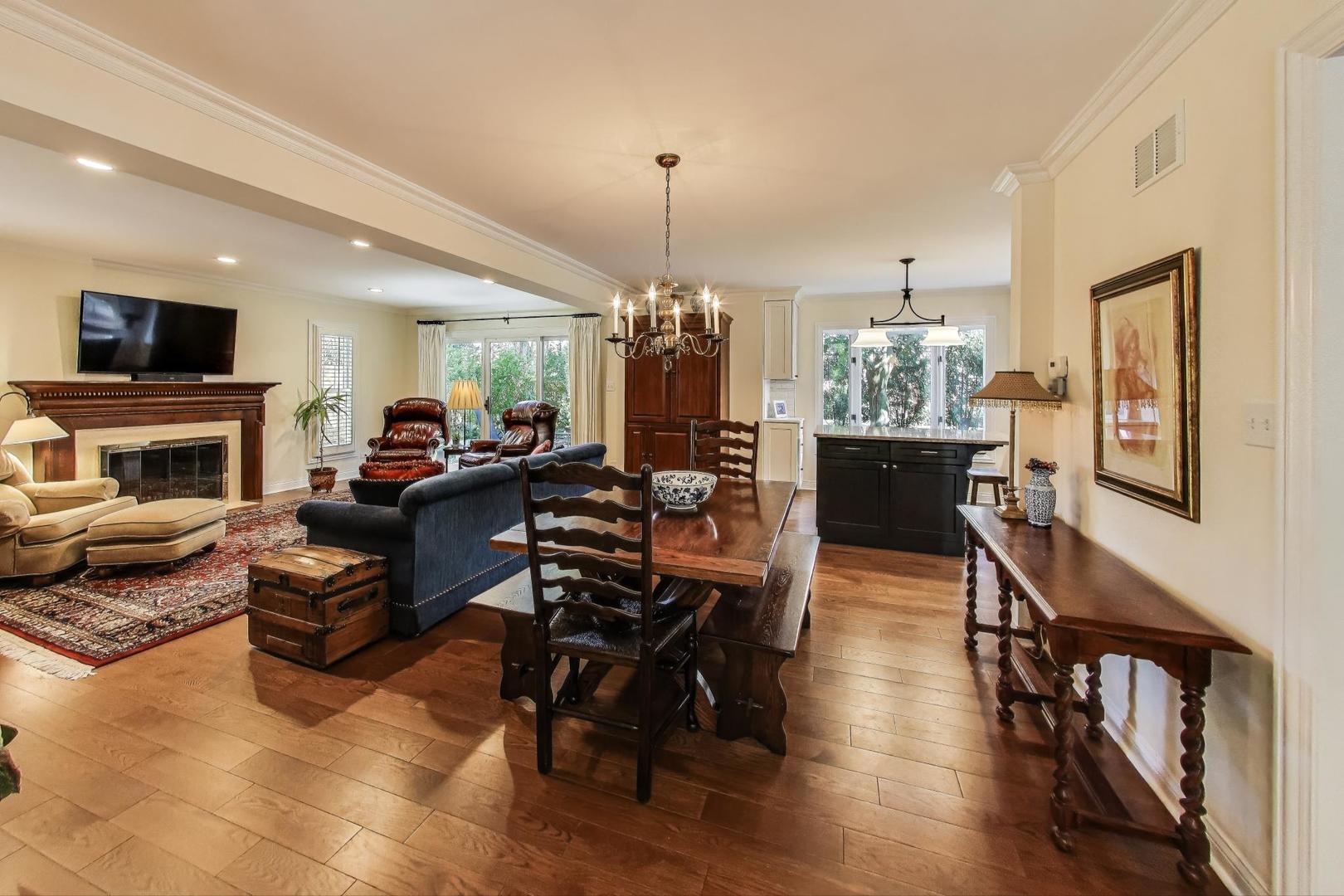1704 S Fernandez Avenue, Arlington Heights, IL 60005