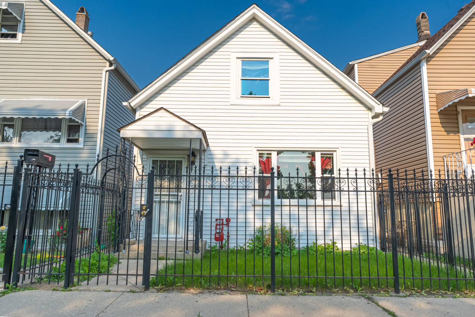 2103 N Long Avenue, Chicago, IL 60639