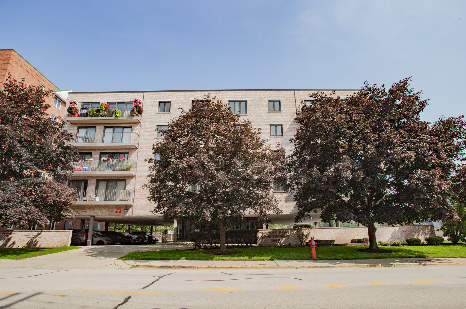 1660 E Thacker Street #3B, Des Plaines, IL 60016