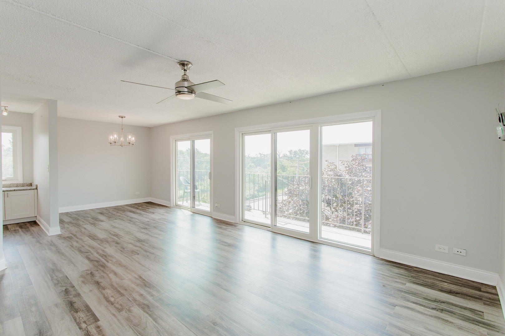 1660 E Thacker Street #3B, Des Plaines, IL 60016