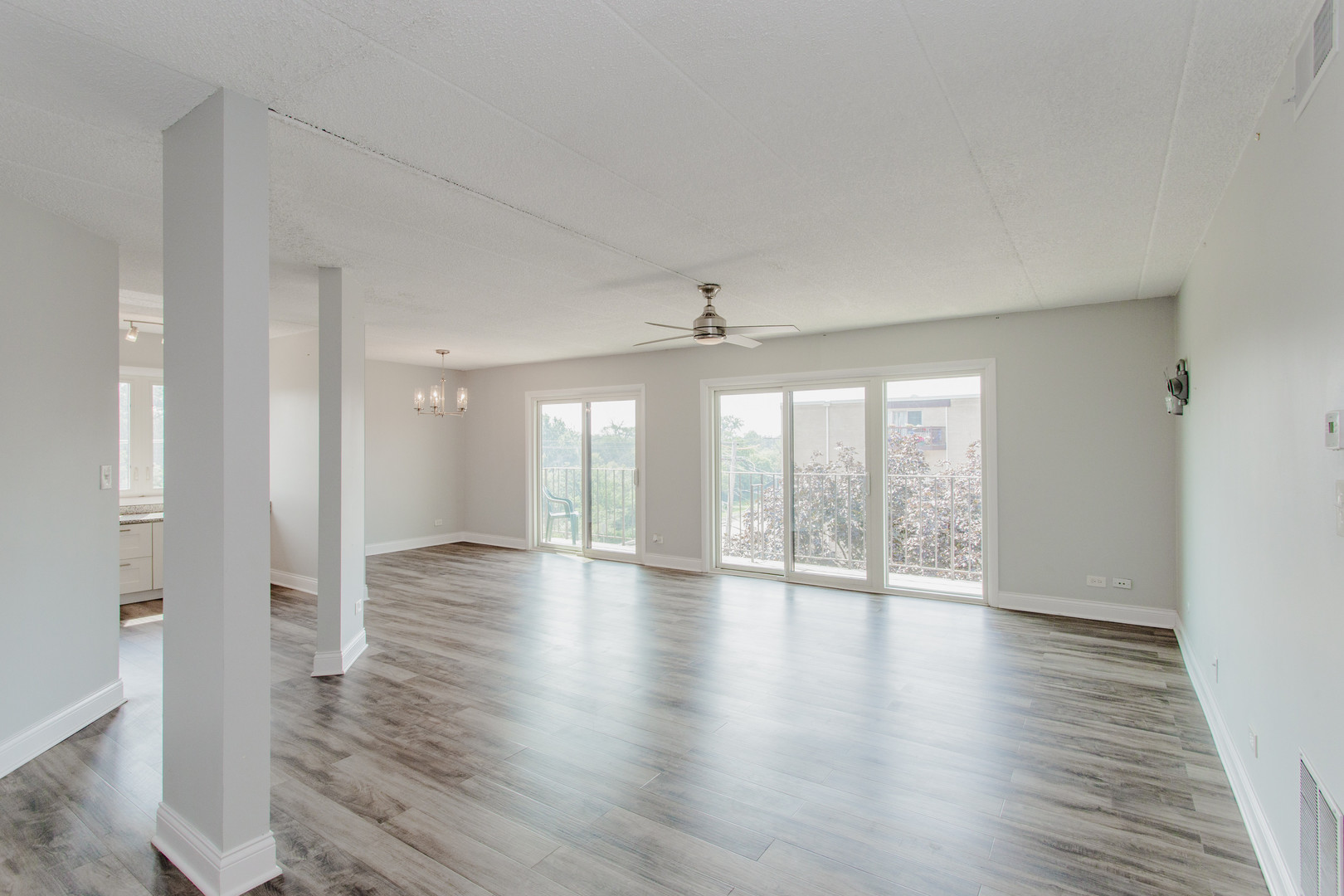 1660 E Thacker Street #3B, Des Plaines, IL 60016