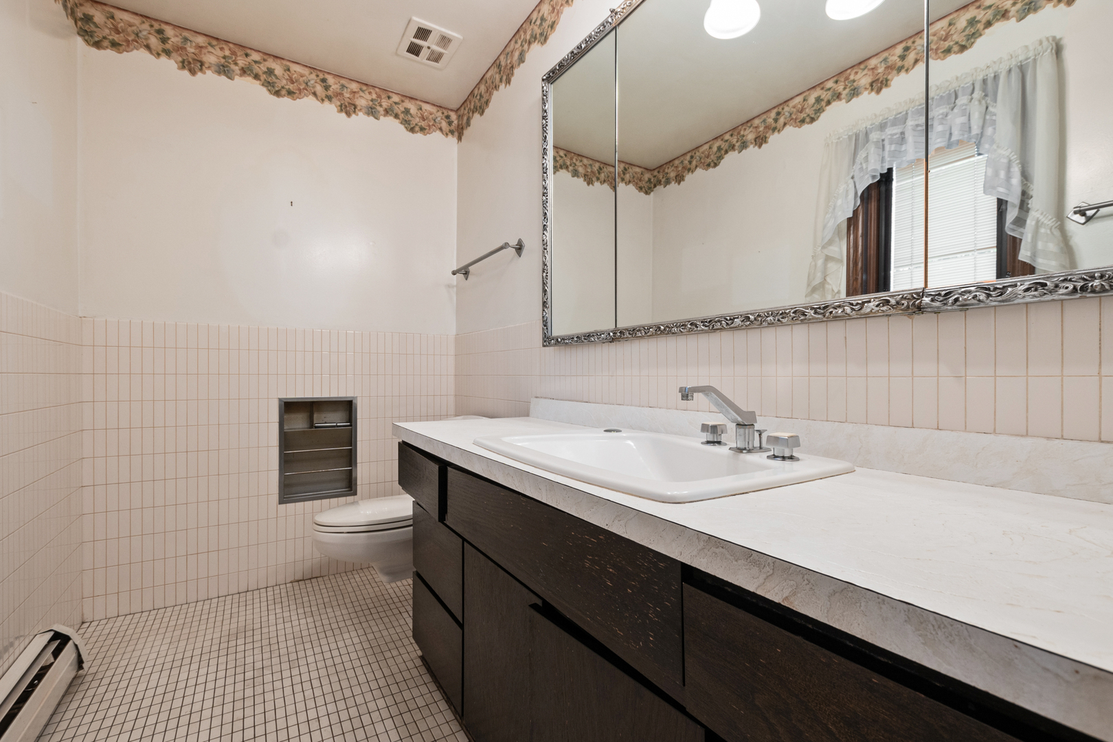 15242 Hollywood Drive, Orland Park, IL 60462
