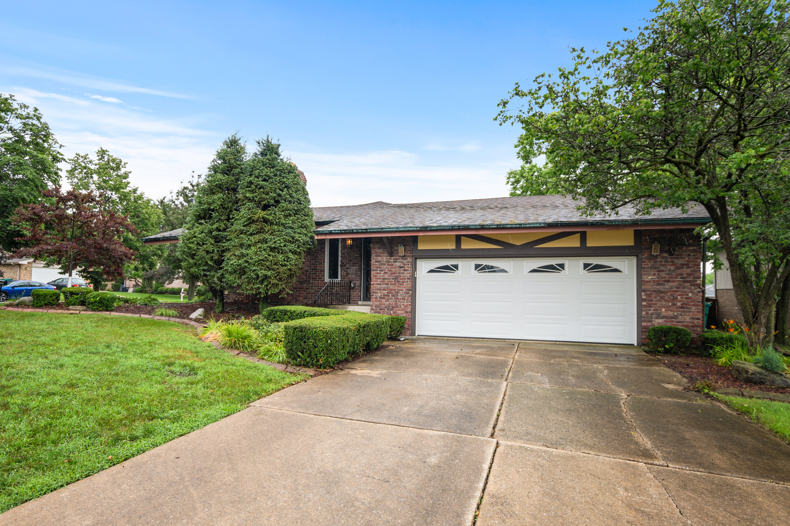 15242 Hollywood Drive, Orland Park, IL 60462