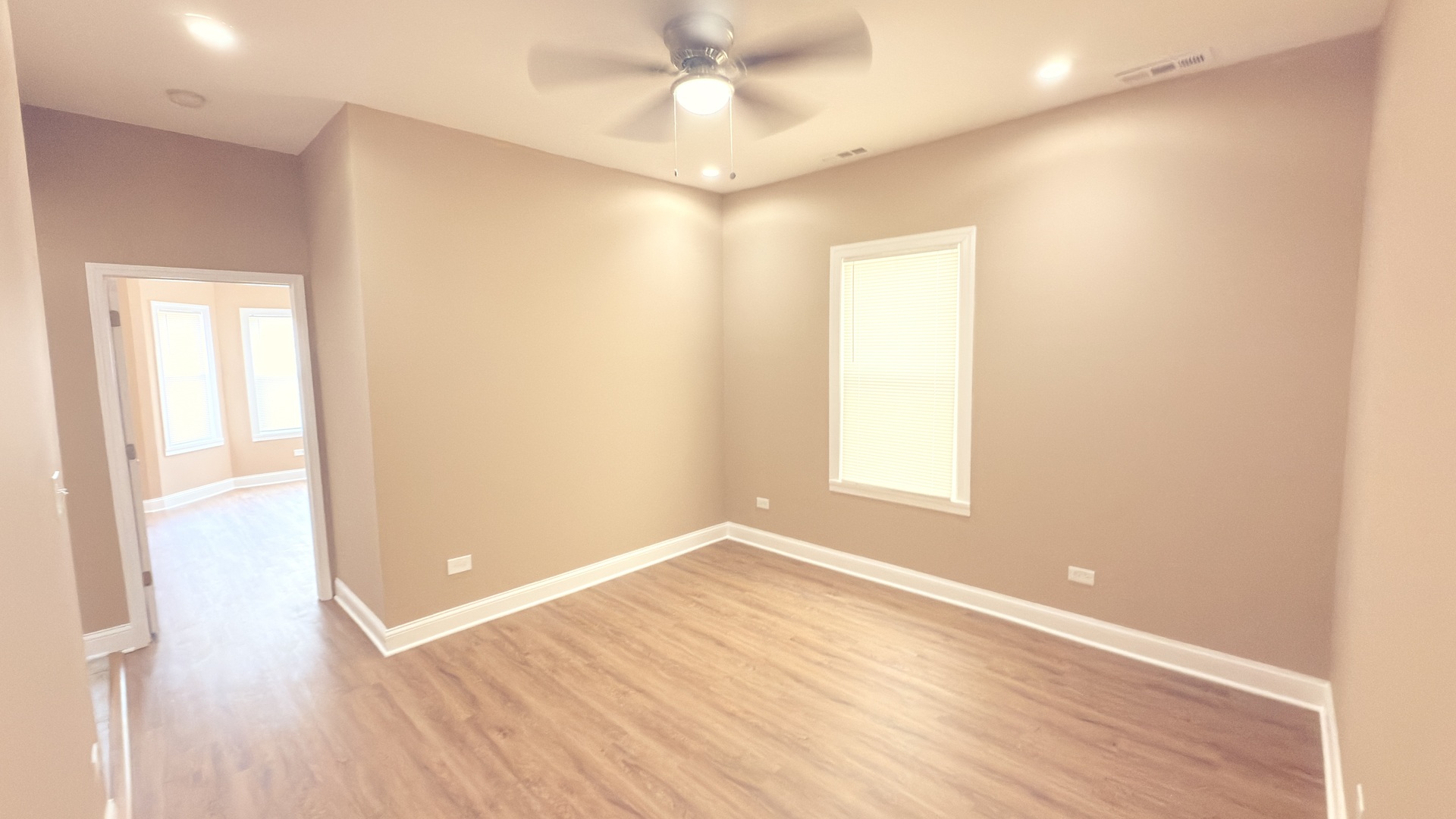 9738 S Avenue L Avenue #1, Chicago, IL 60617