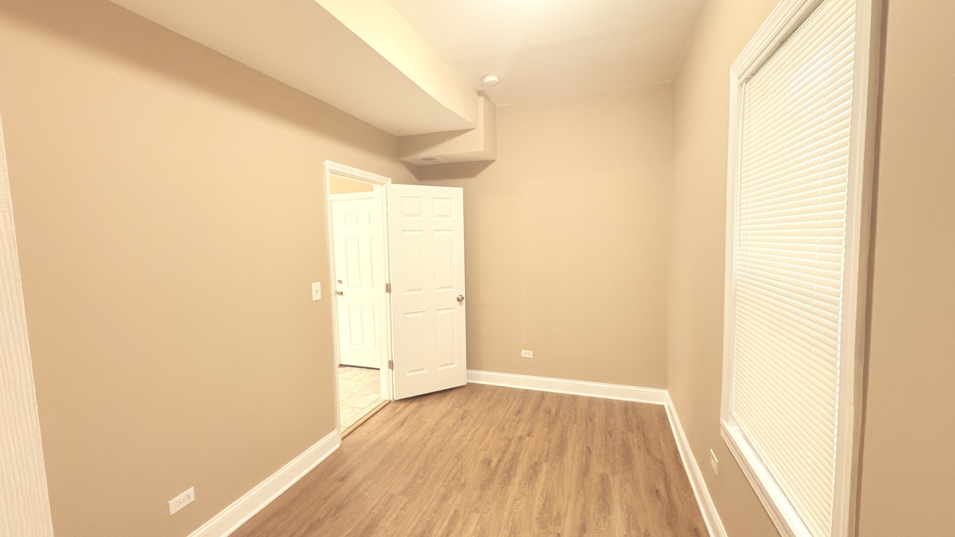 9738 S Avenue L Avenue #1, Chicago, IL 60617