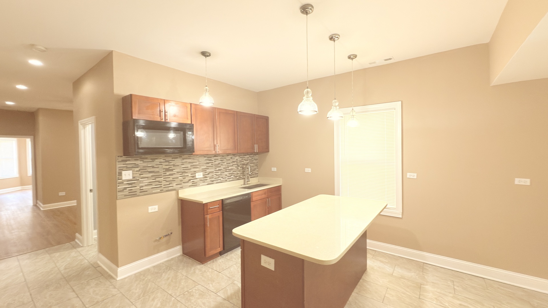 9738 S Avenue L Avenue #1, Chicago, IL 60617