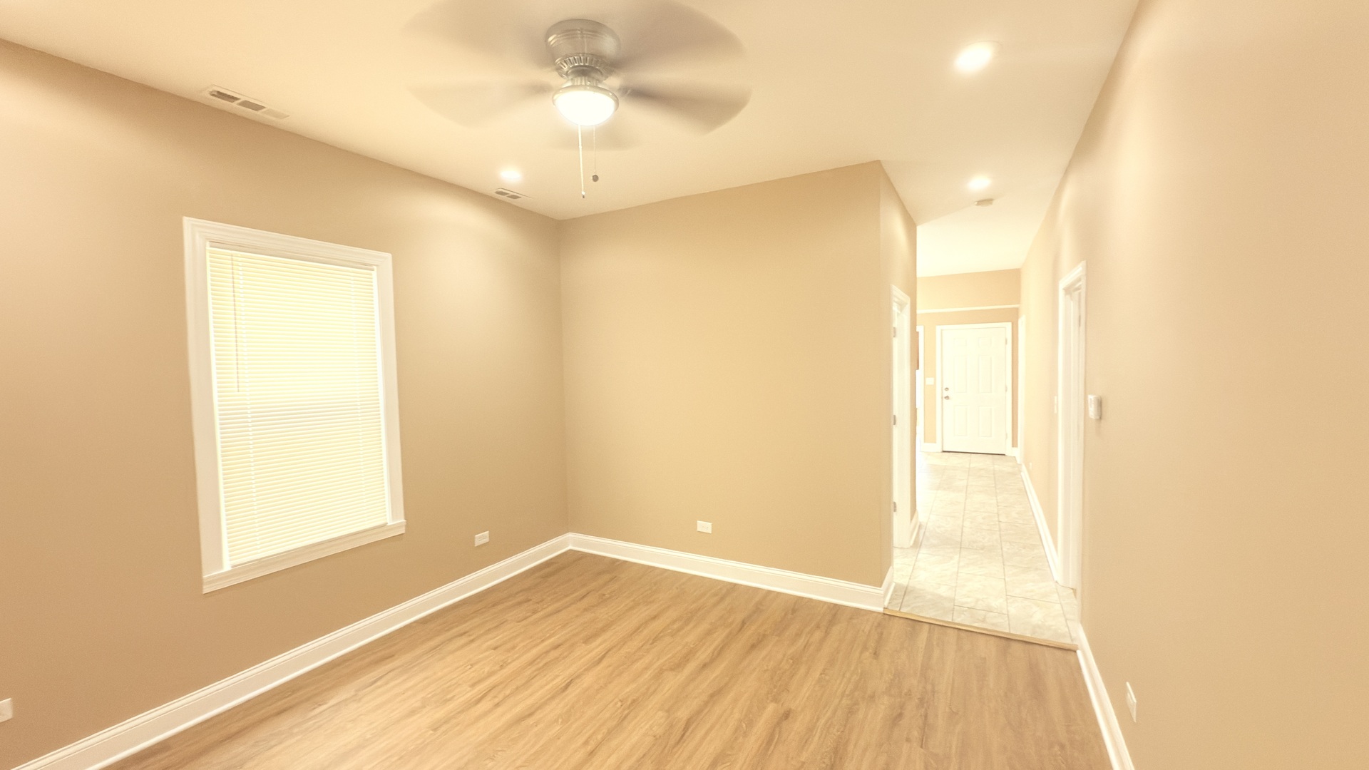 9738 S Avenue L Avenue #1, Chicago, IL 60617