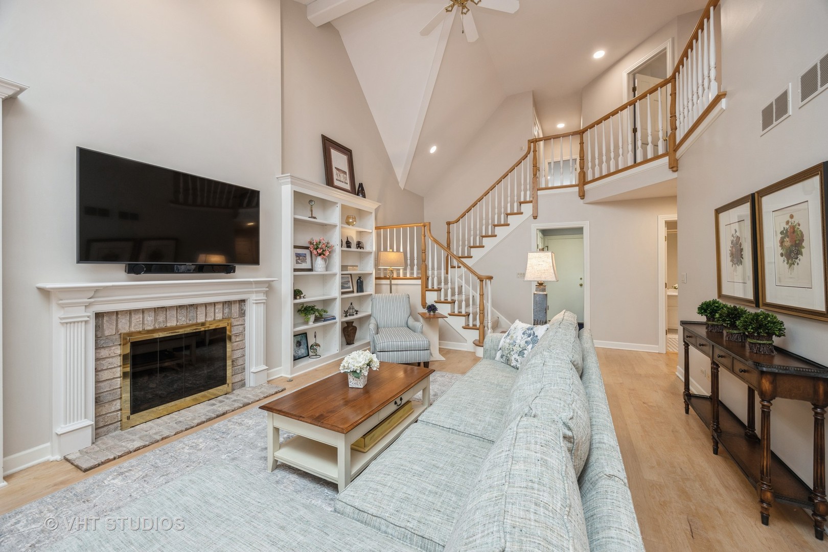 3 Tartan Lakes Circle, Westmont, IL 60559
