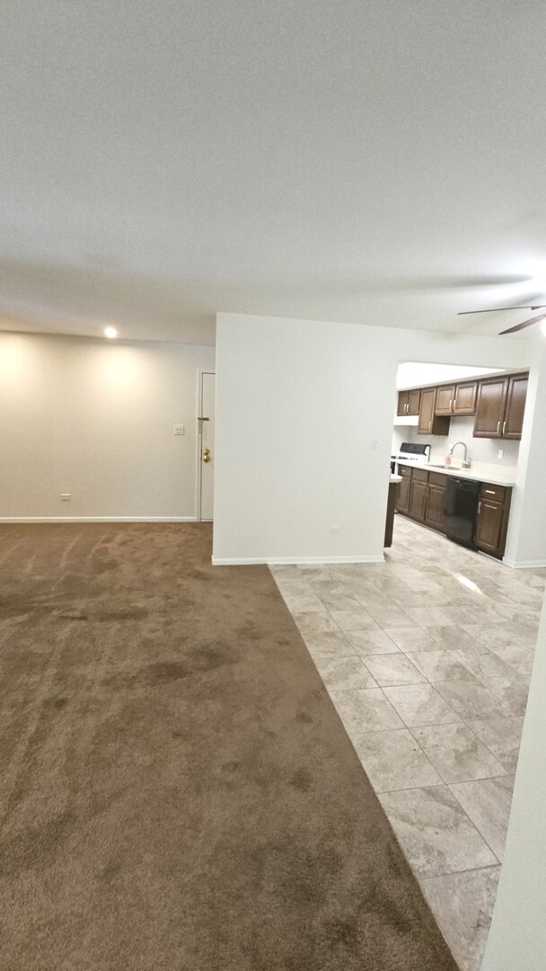 10910 S KILPATRICK Avenue #3NE, Oak Lawn, IL 60453