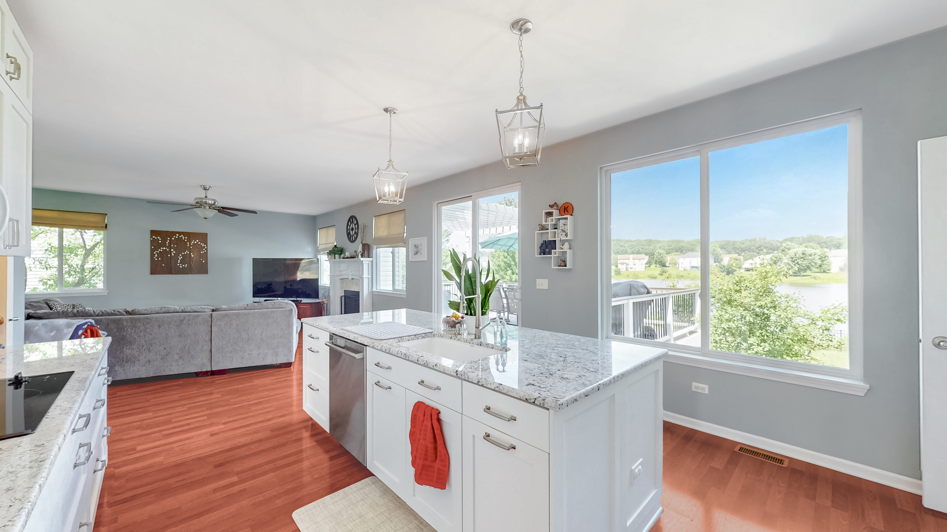 6720 Homestead Drive, McHenry, IL 60050