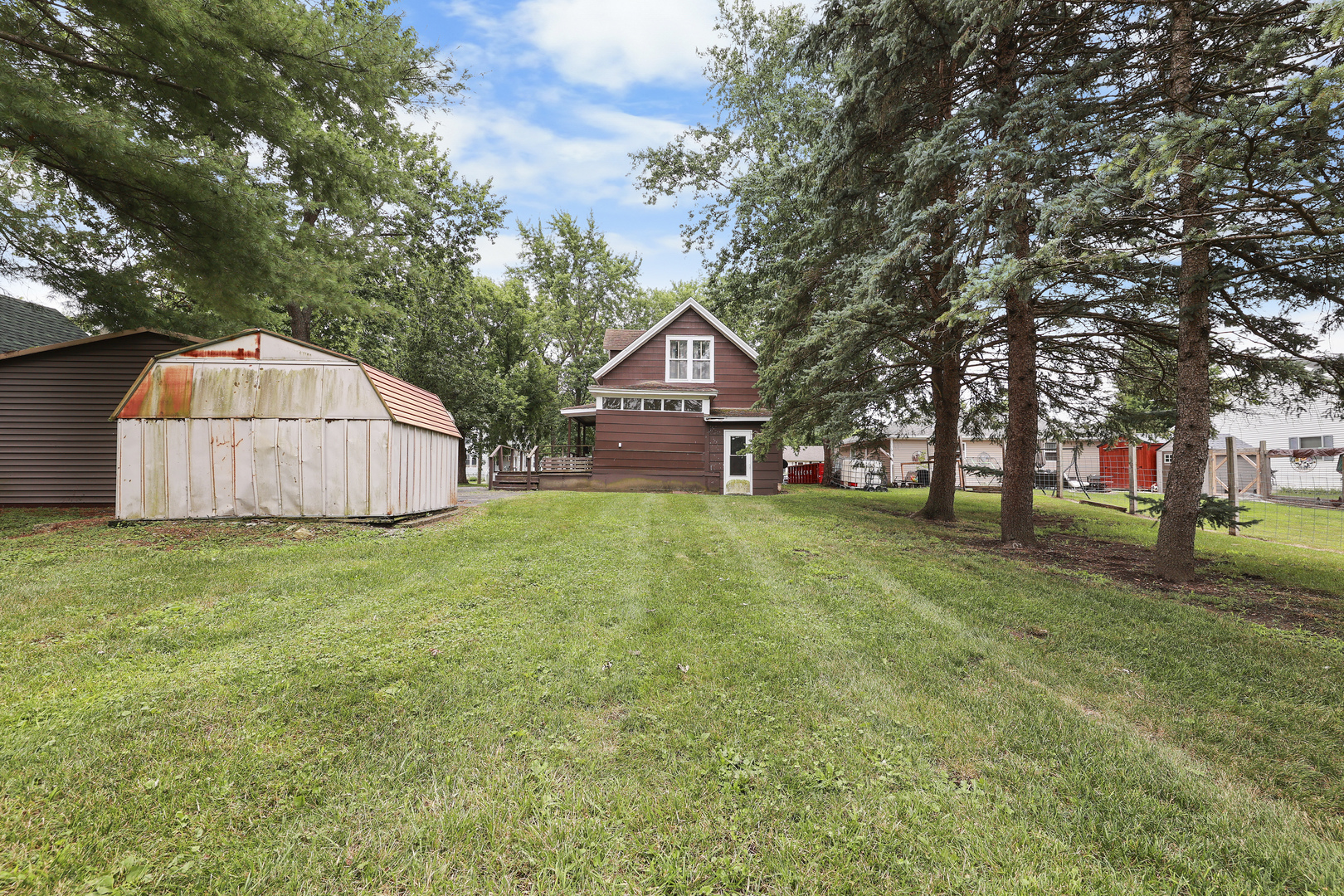 165 W Lincoln Street, Seneca, IL 61360