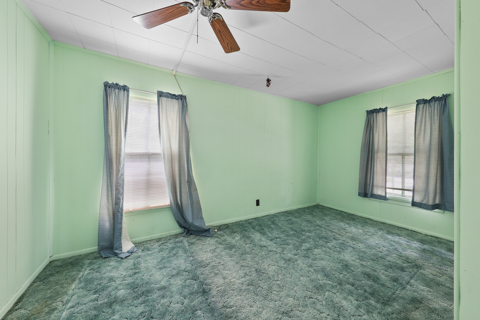 165 W Lincoln Street, Seneca, IL 61360