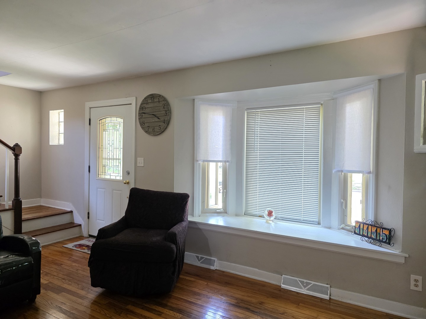 1115 Glenwood Avenue, Waukegan, IL 60085