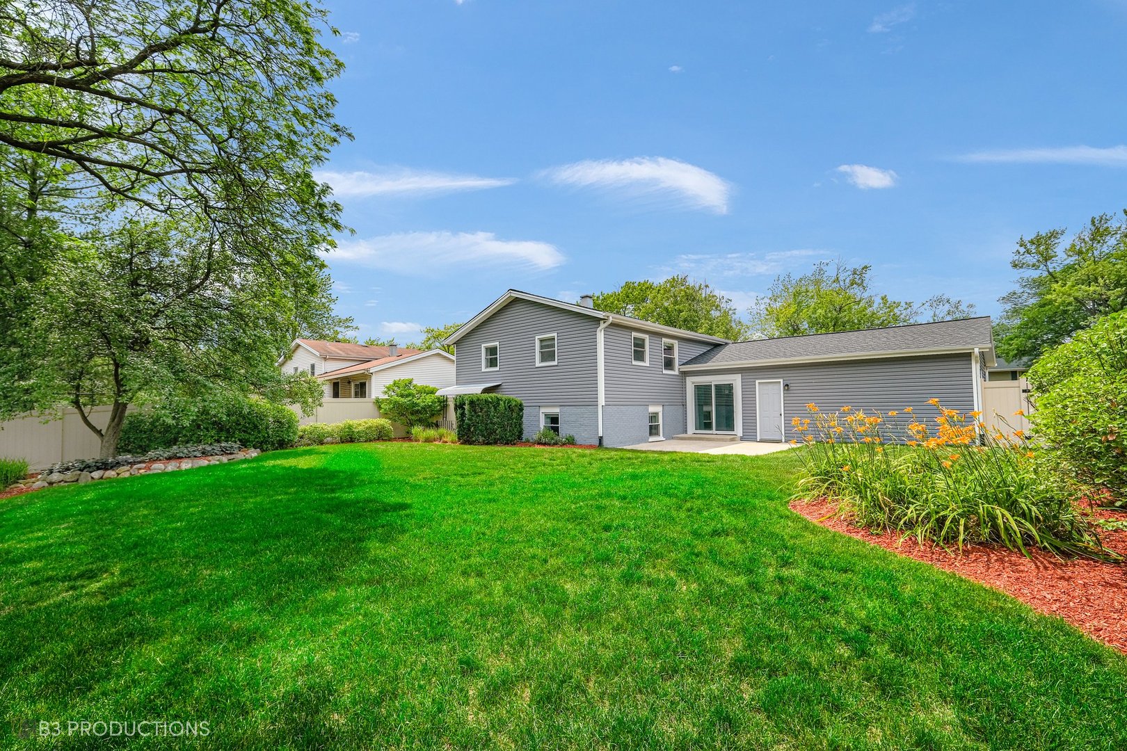917 Ironwood Avenue, Darien, IL 60561