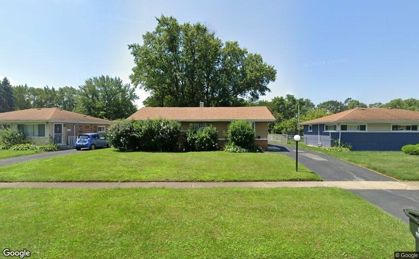 16146 Cambridge Drive, Markham, IL 60428