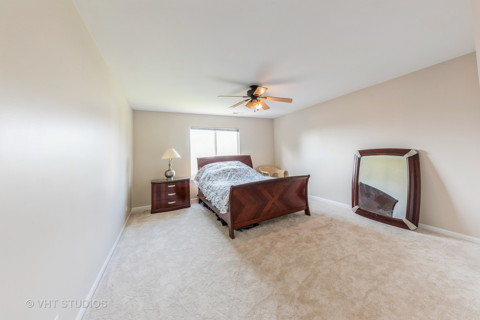 715 W Jonathan Drive, Round Lake, IL 60073