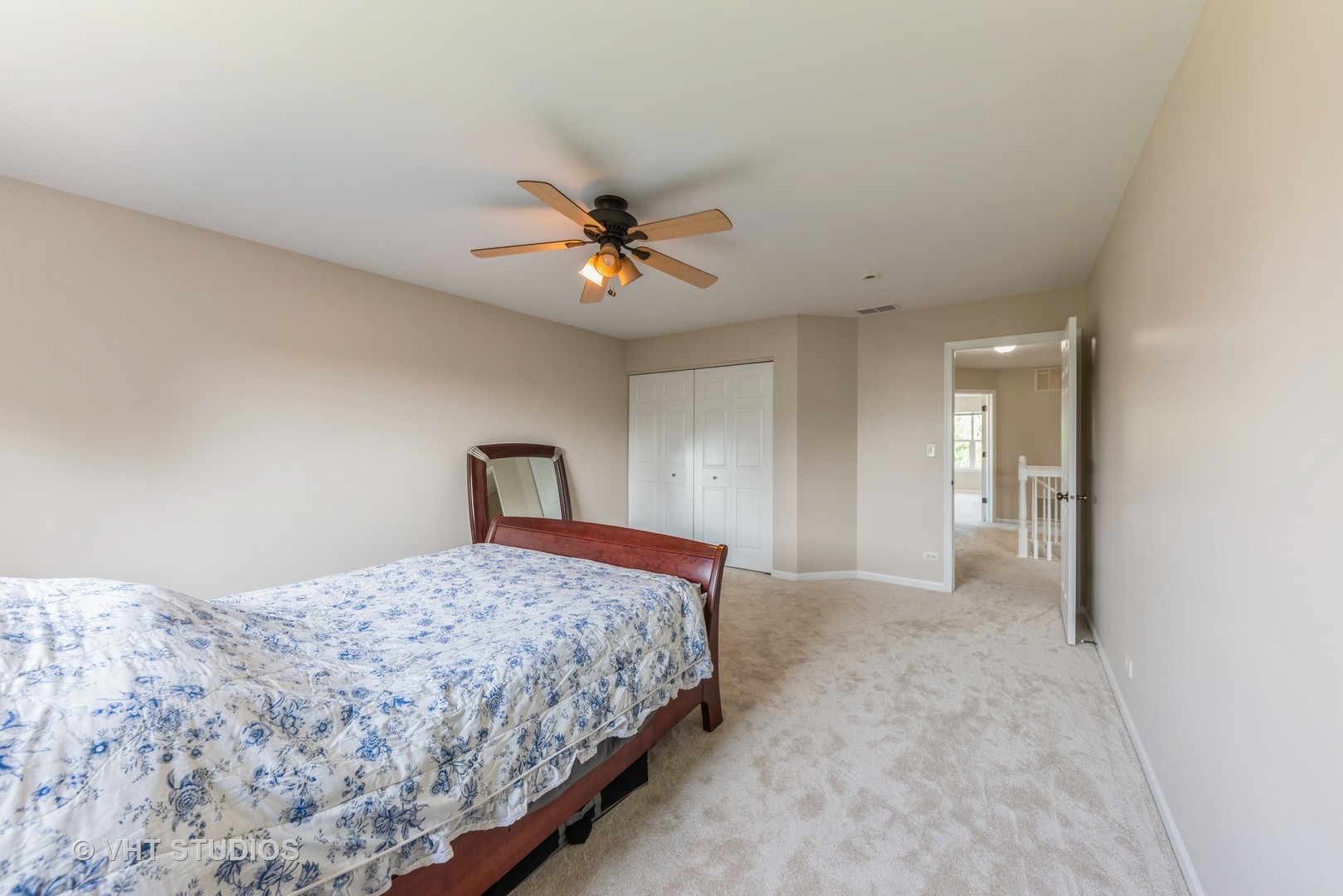 715 W Jonathan Drive, Round Lake, IL 60073