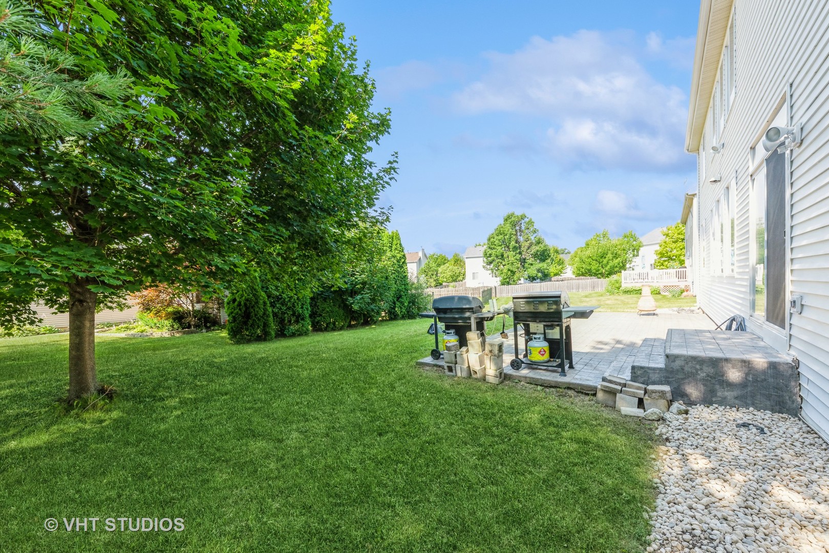 715 W Jonathan Drive, Round Lake, IL 60073