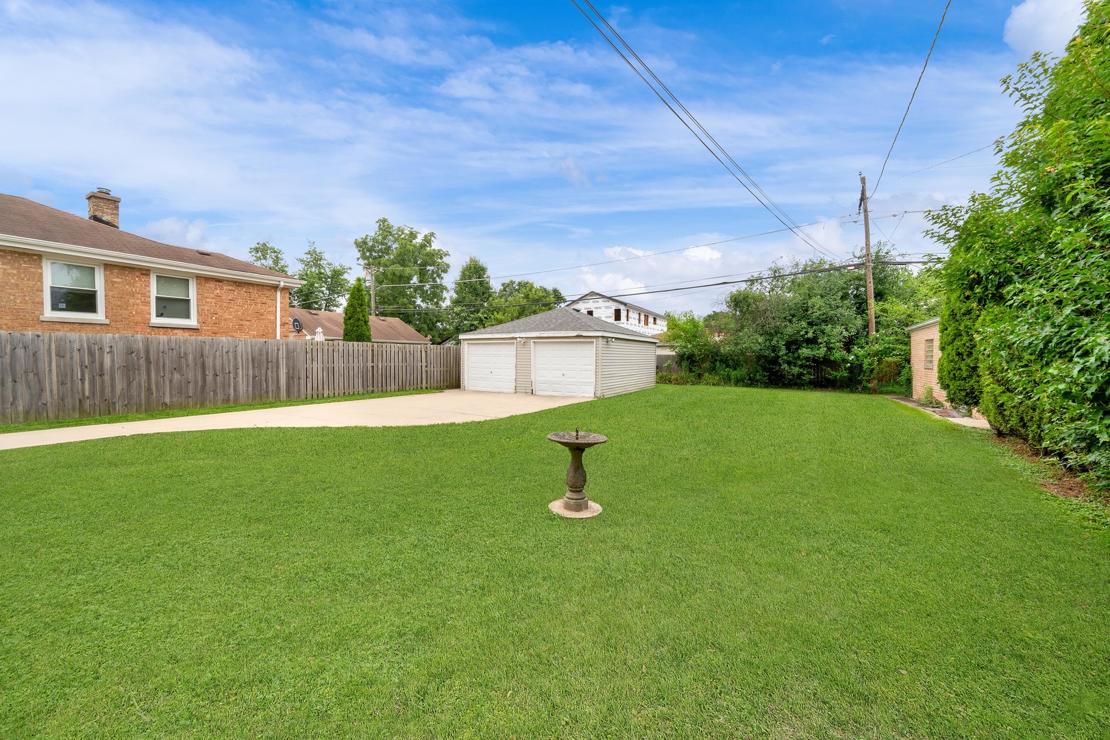 2242 S 5TH Avenue, North Riverside, IL 60546
