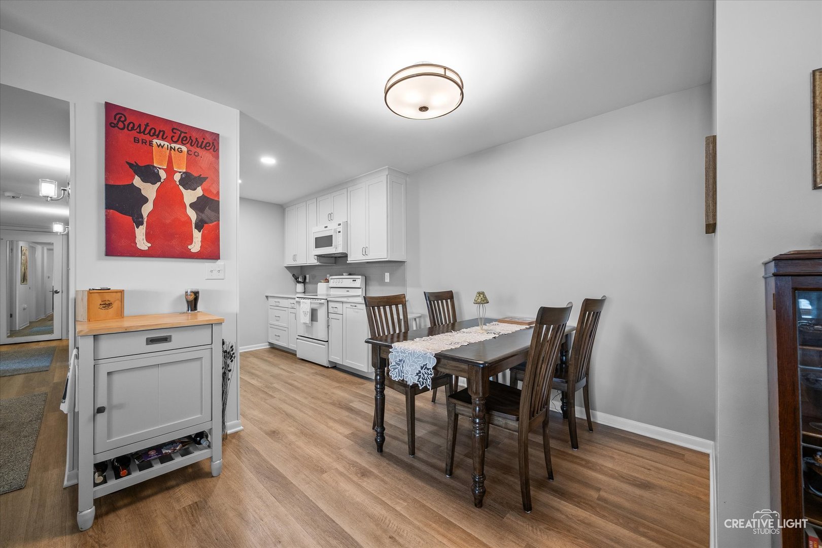 450 W Downer Place #C, Aurora, IL 60506