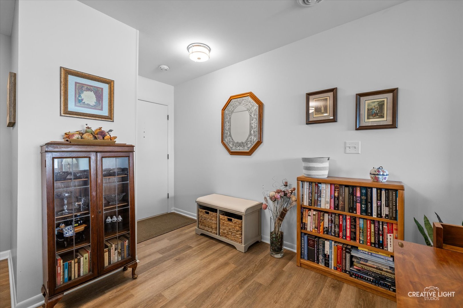 450 W Downer Place #C, Aurora, IL 60506