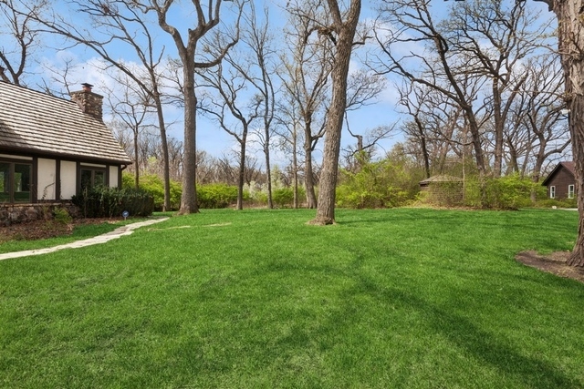 8100 S County Line Road, Burr Ridge, IL 60527