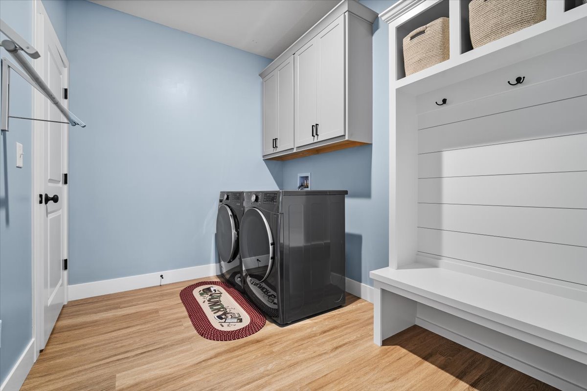 1815 Glenbridge Road, Bloomington, IL 61704