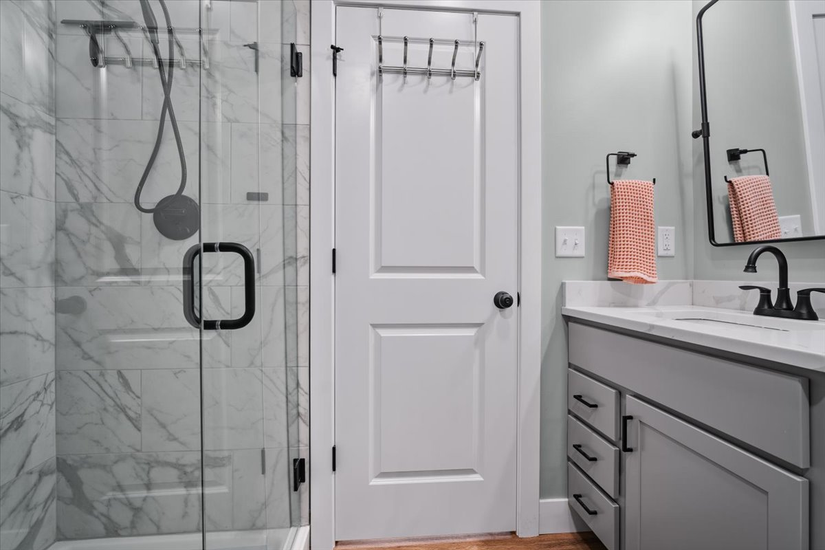 1815 Glenbridge Road, Bloomington, IL 61704