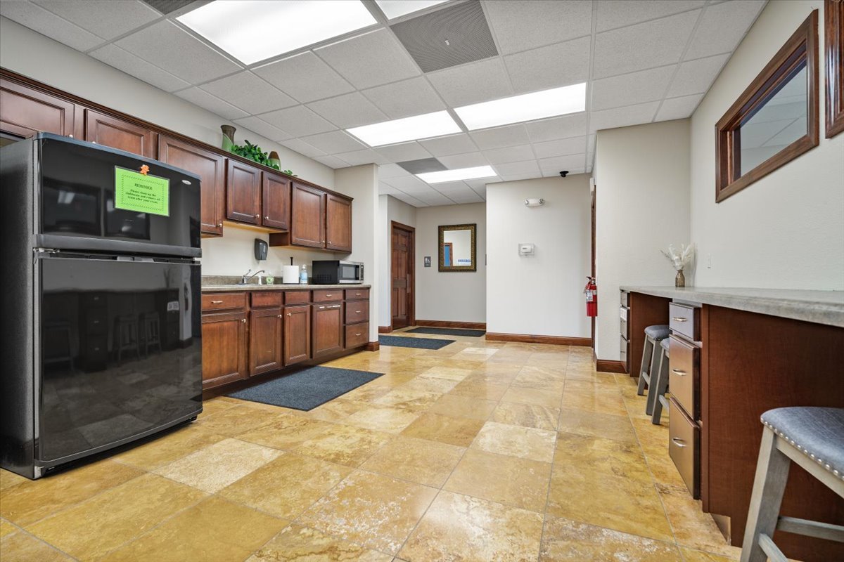 1815 Glenbridge Road, Bloomington, IL 61704