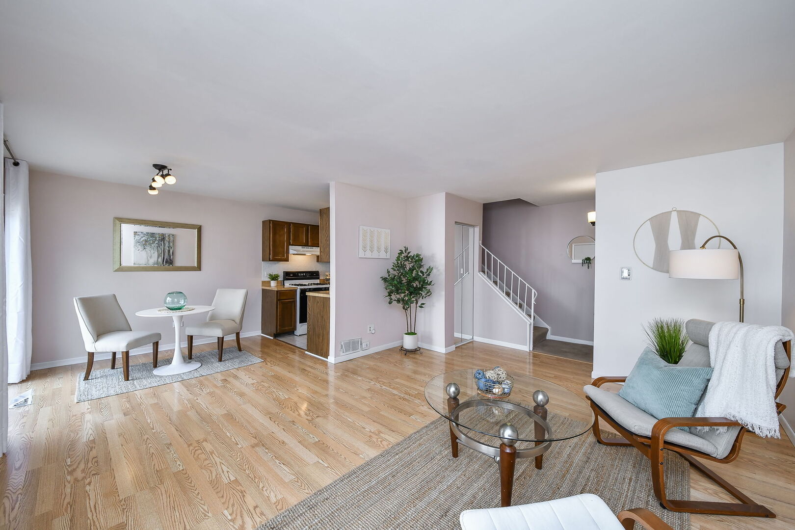 463 Sunnybrook Lane, Wheaton, IL 60187