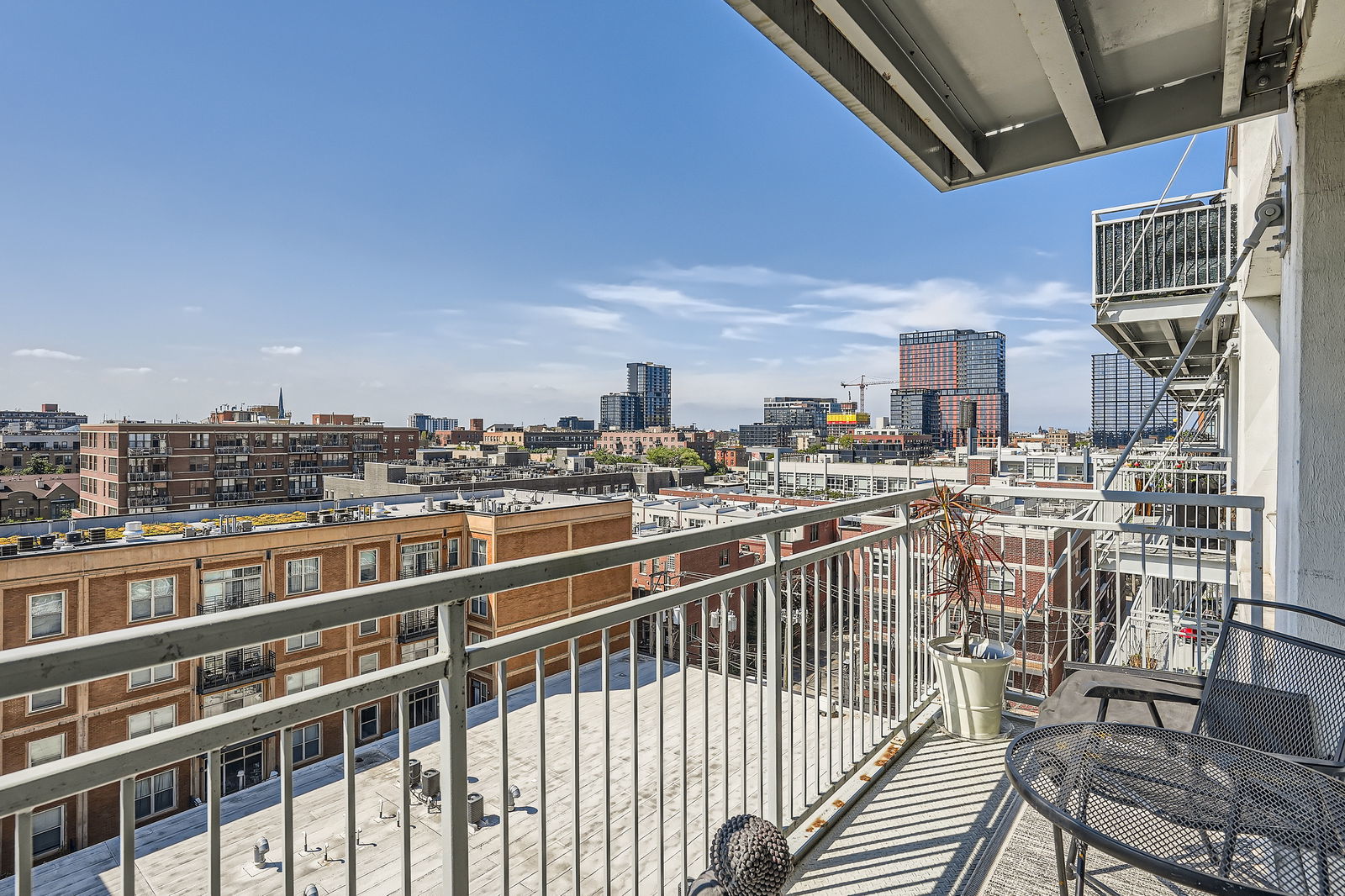 1200 W Monroe Street #812, Chicago, IL 60607