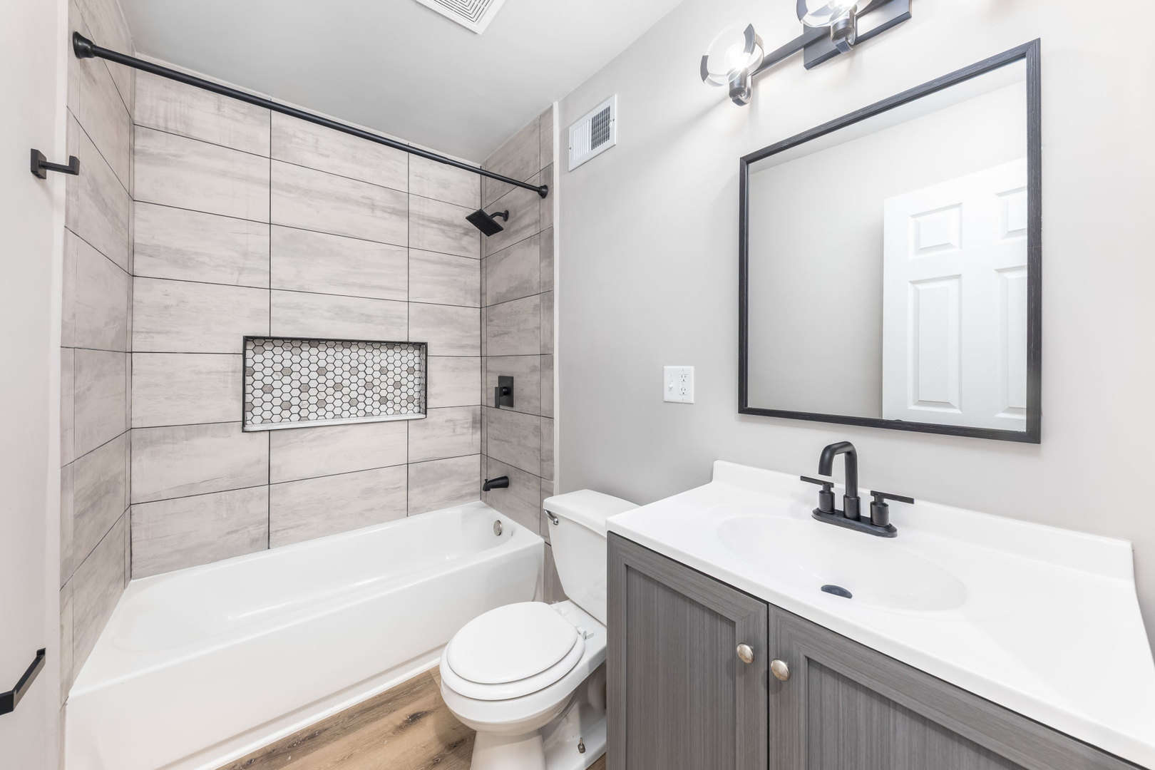 3708 W 162nd Place, Markham, IL 60428