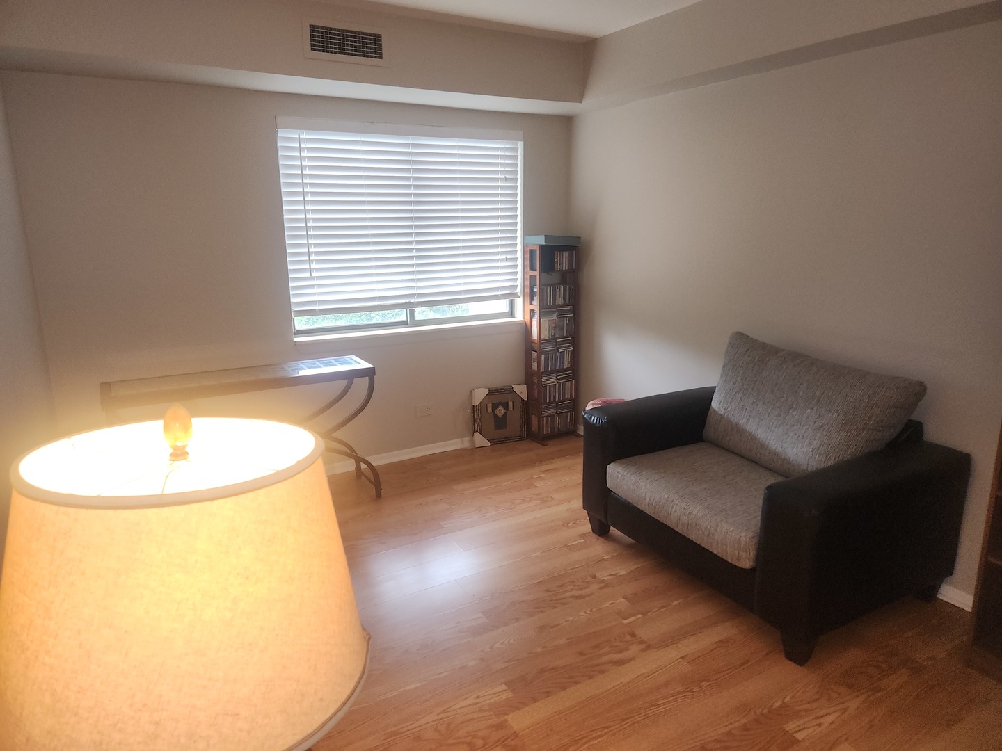 6340 AMERICANA Drive #507, Willowbrook, IL 60527