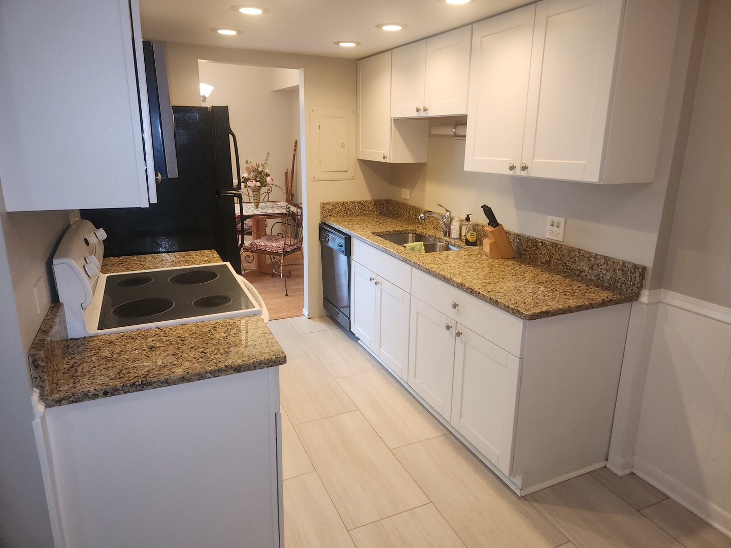 6340 AMERICANA Drive #507, Willowbrook, IL 60527