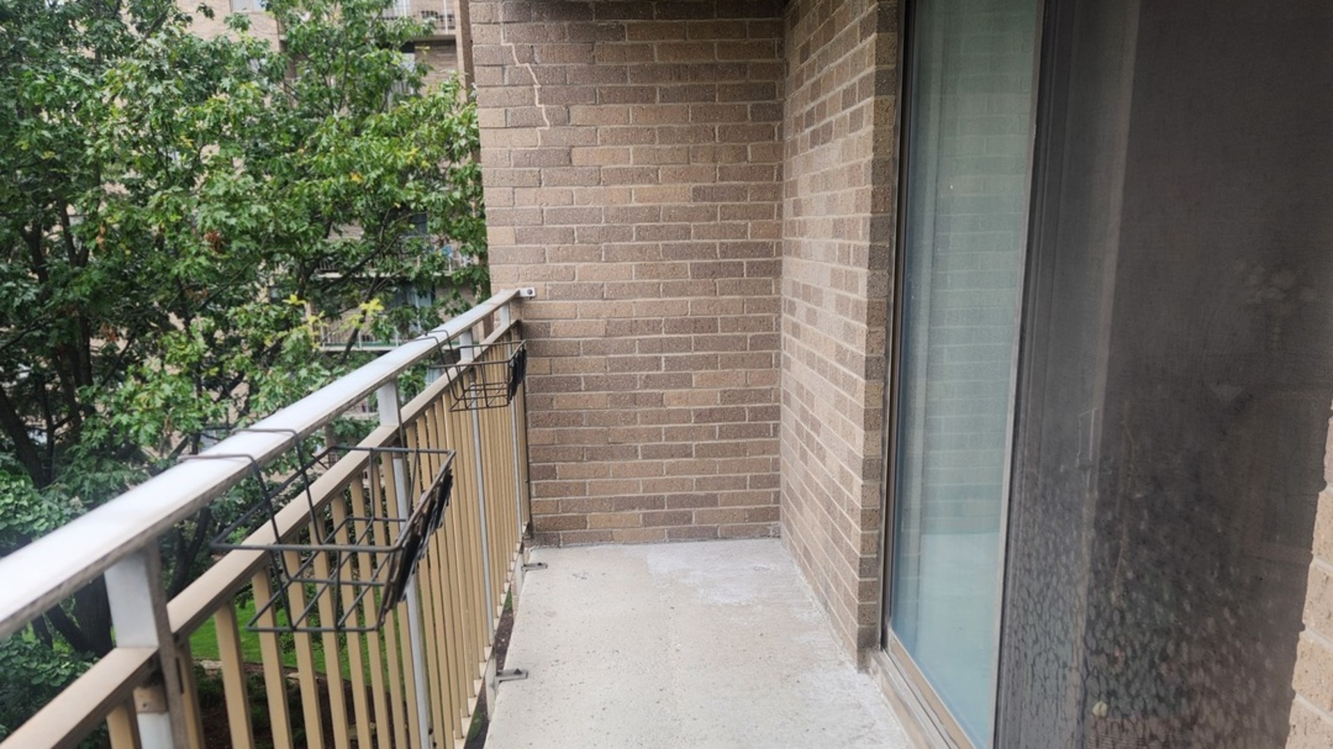 6340 AMERICANA Drive #507, Willowbrook, IL 60527