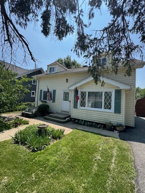 26585 W Maple Street, Antioch, IL 60002