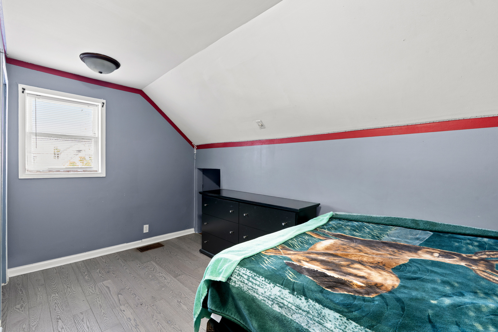 2103 N Long Avenue, Chicago, IL 60639