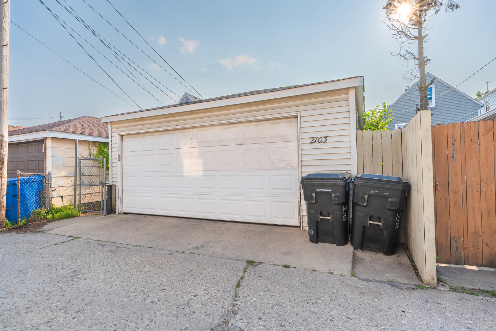 2103 N Long Avenue, Chicago, IL 60639