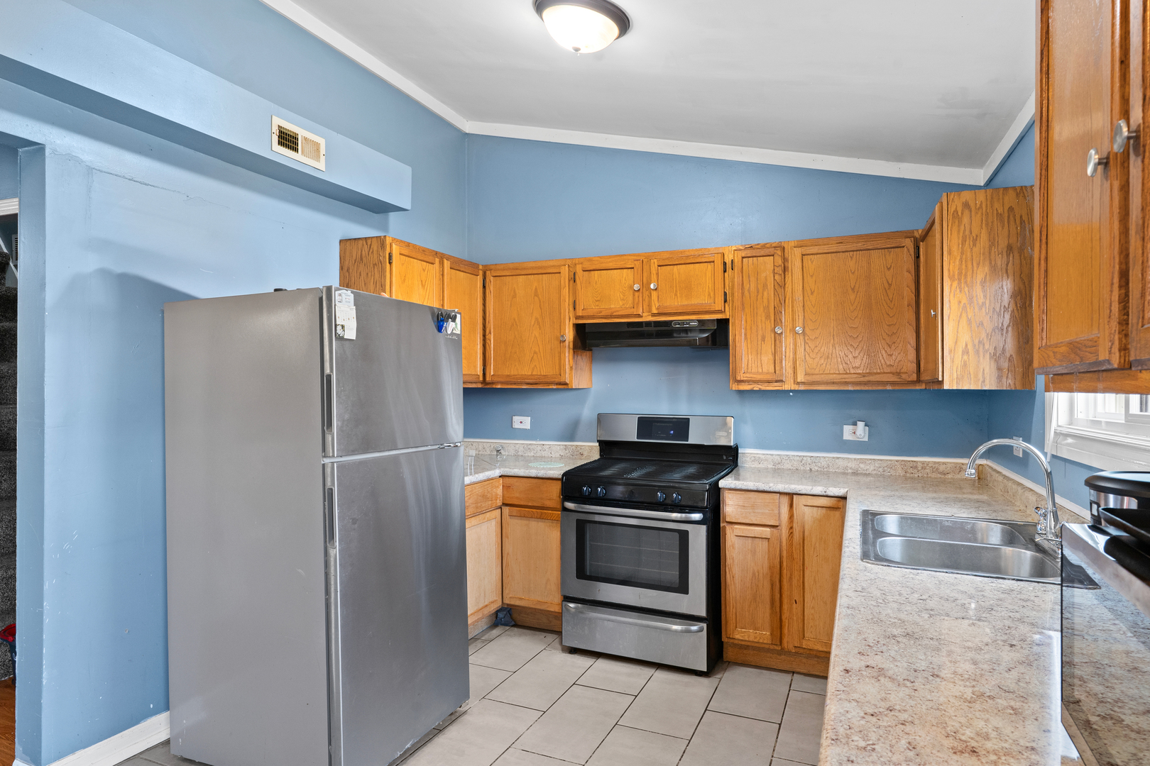 2103 N Long Avenue, Chicago, IL 60639