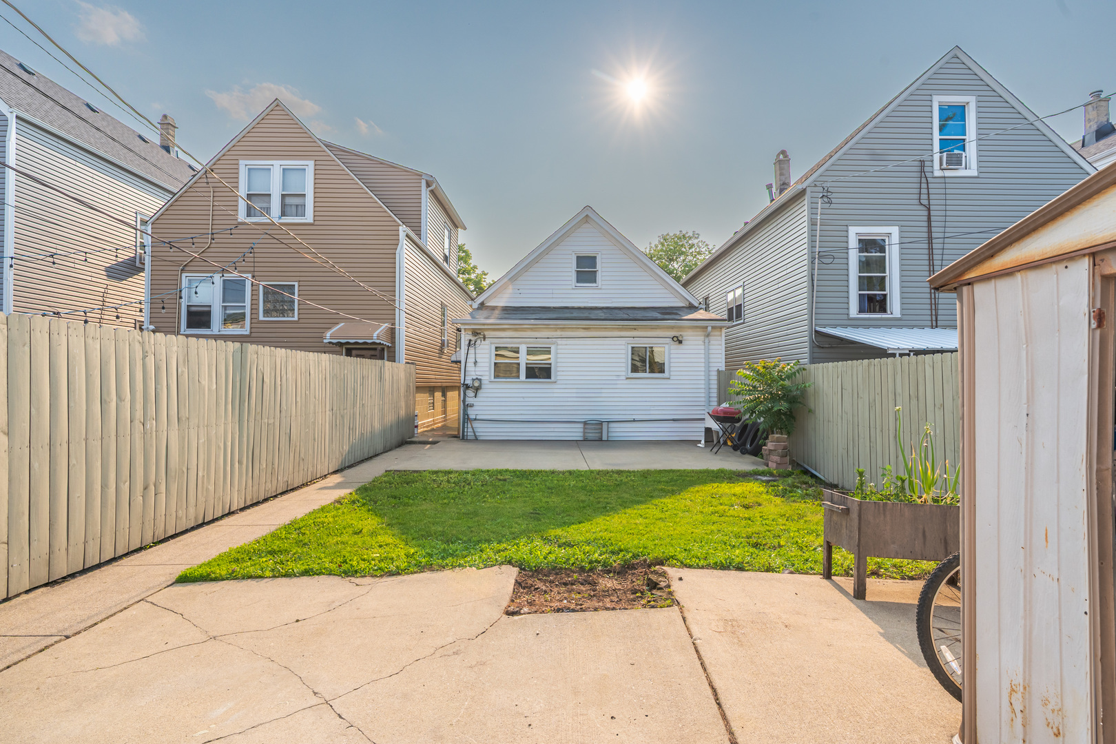 2103 N Long Avenue, Chicago, IL 60639