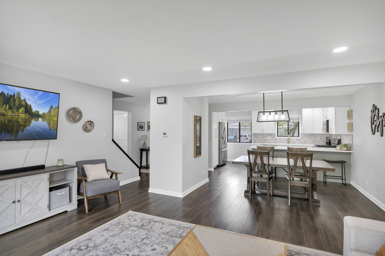 1057 Shannock Lane, Schaumburg, IL 60193