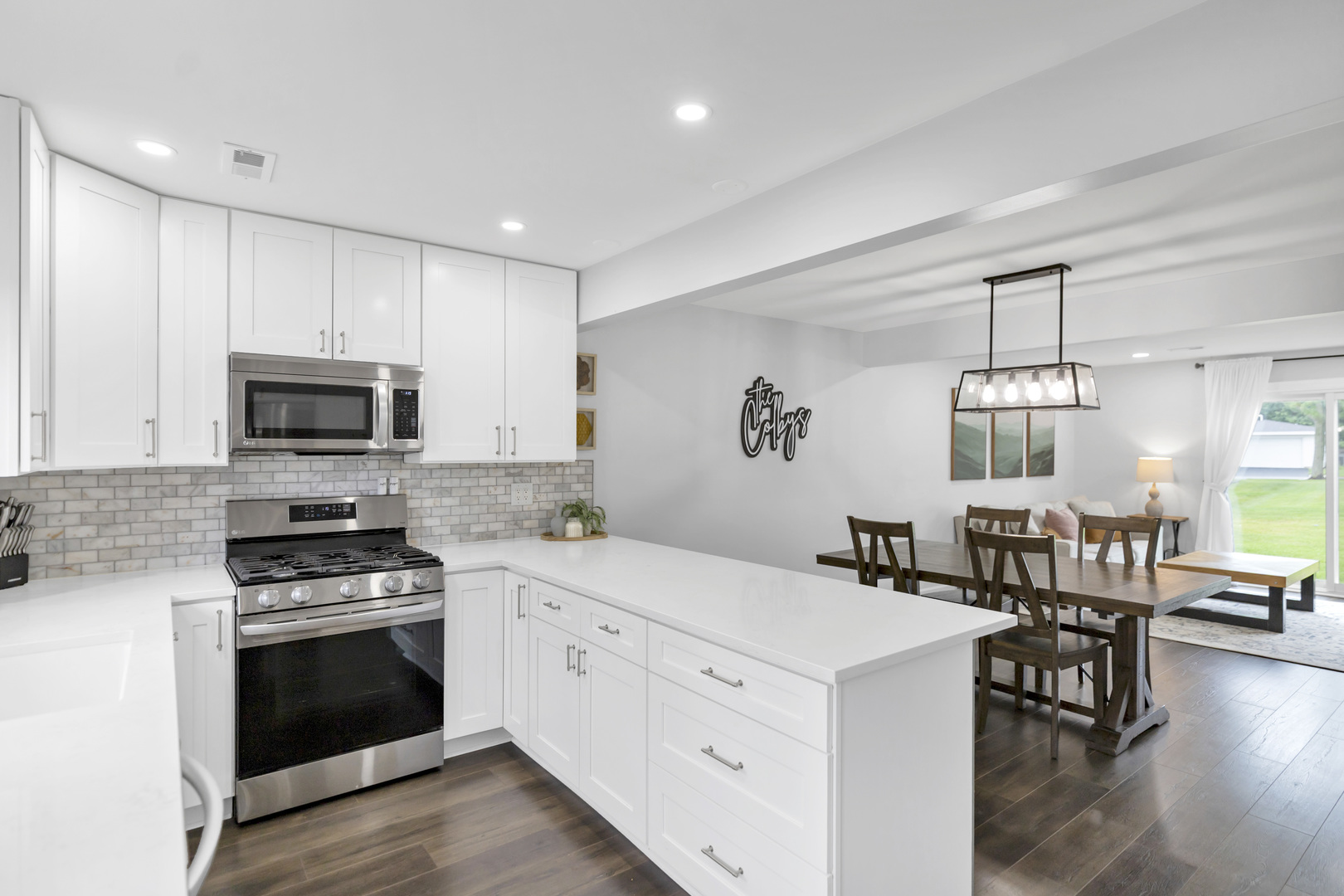 1057 Shannock Lane, Schaumburg, IL 60193