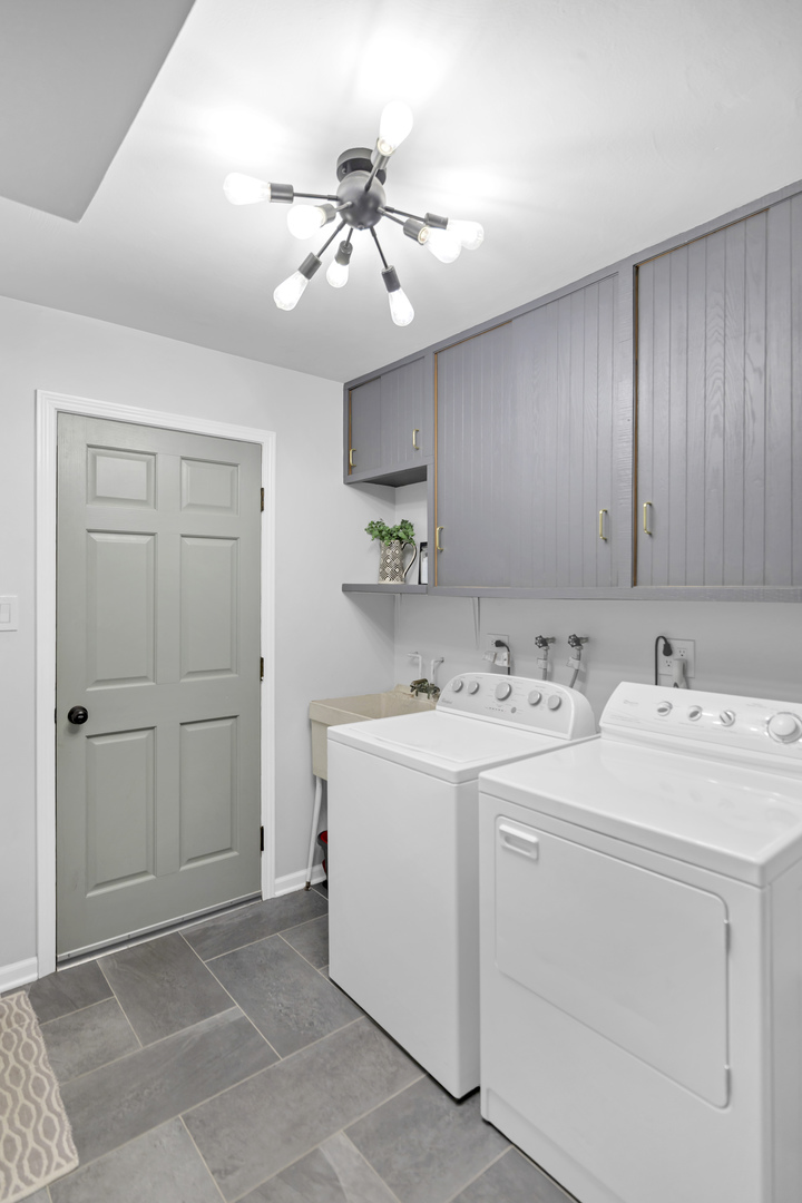 1057 Shannock Lane, Schaumburg, IL 60193