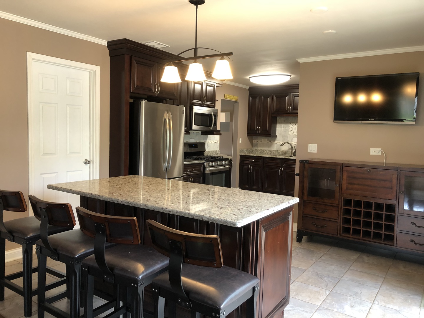 1126 Parkview Drive, Hanover Park, IL 60133