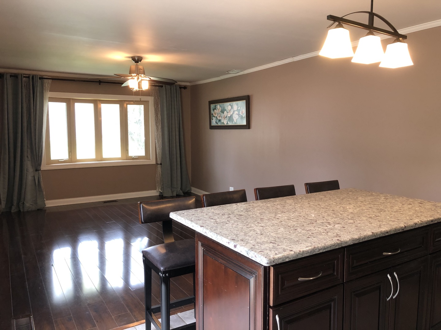 1126 Parkview Drive, Hanover Park, IL 60133