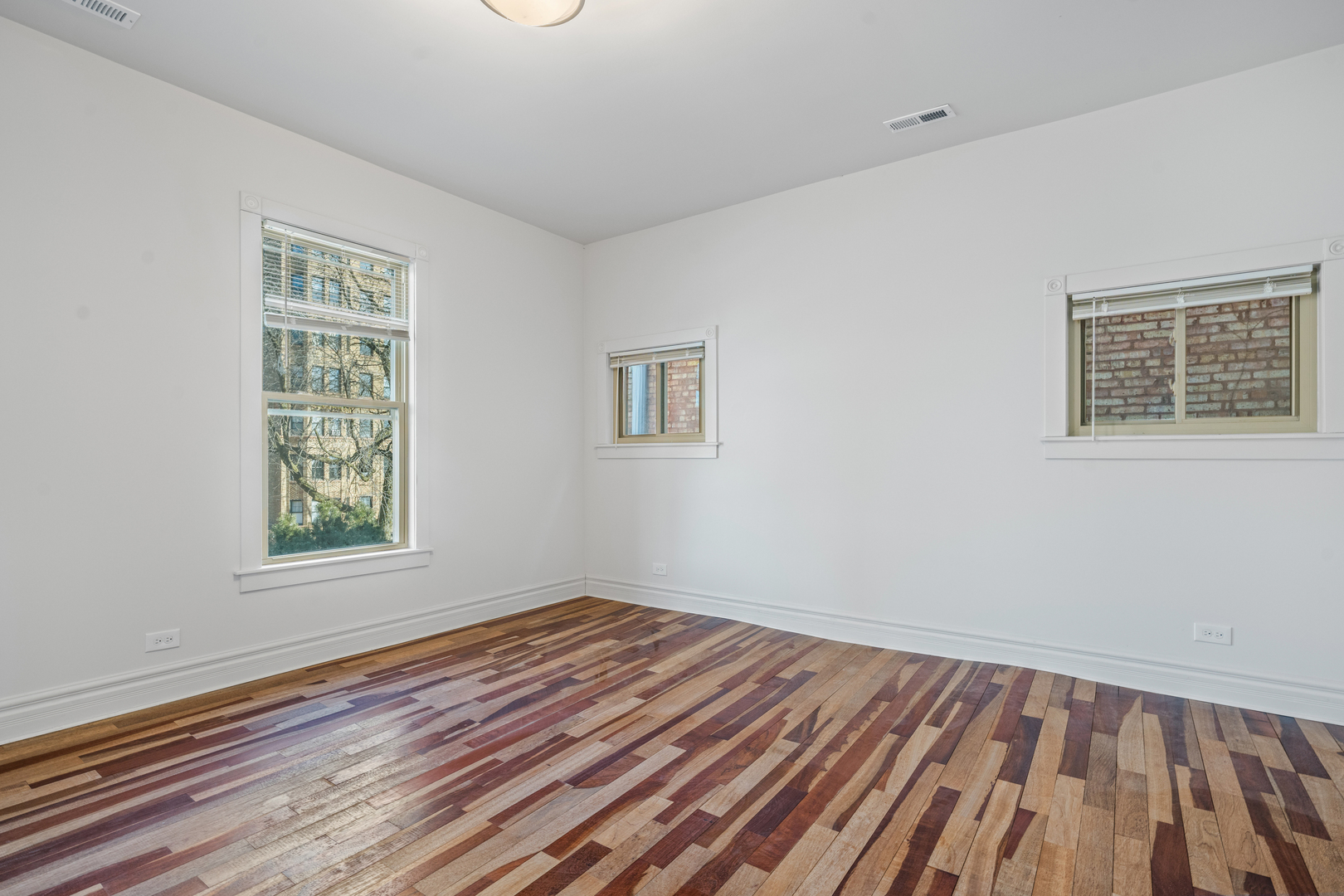7316 S South Shore Drive, Chicago, IL 60649