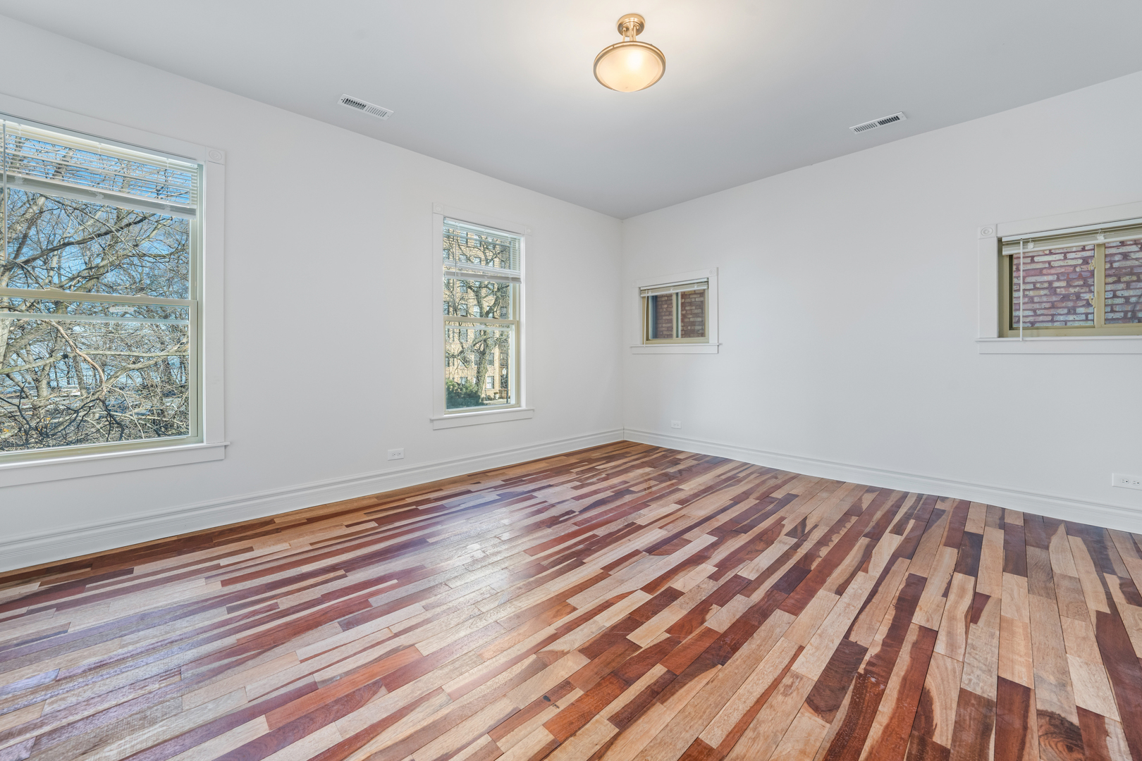 7316 S South Shore Drive, Chicago, IL 60649