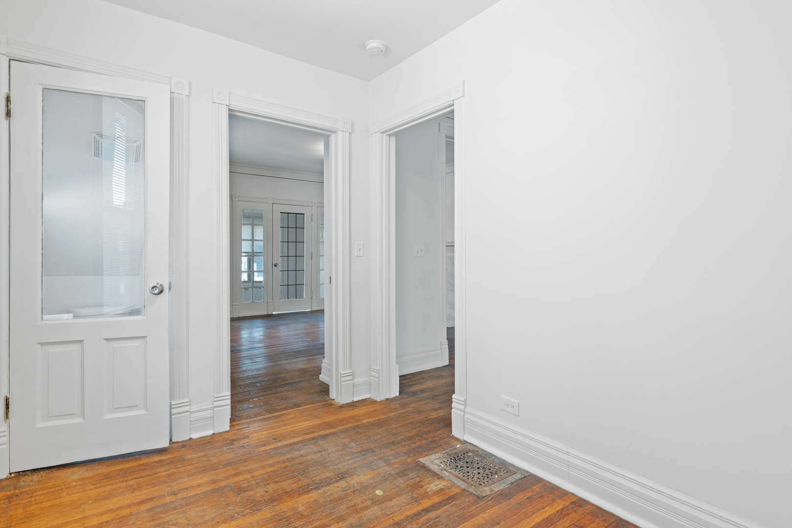 7316 S South Shore Drive, Chicago, IL 60649