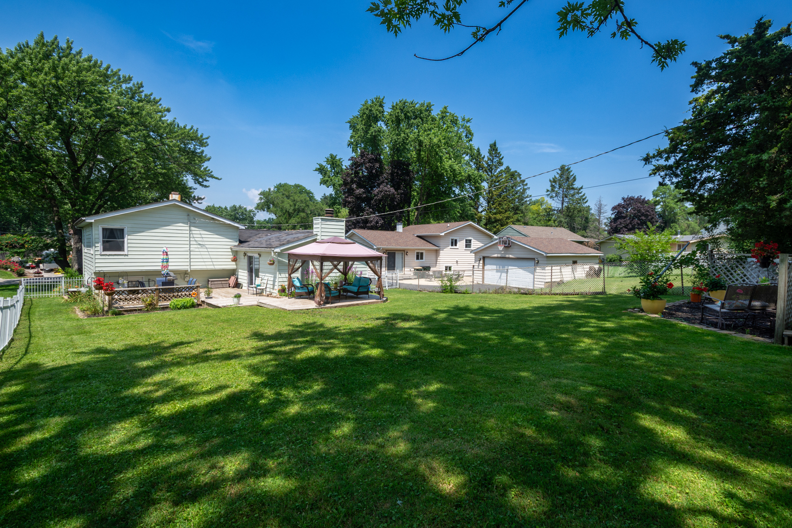 271 Sunset Lane, Antioch, IL 60002